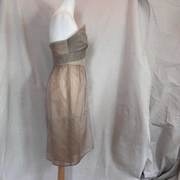 BCBGMAXAZRIA RUNWAY, 4, Silk Cocktail Dress, Like New - Picture 4 of 9
